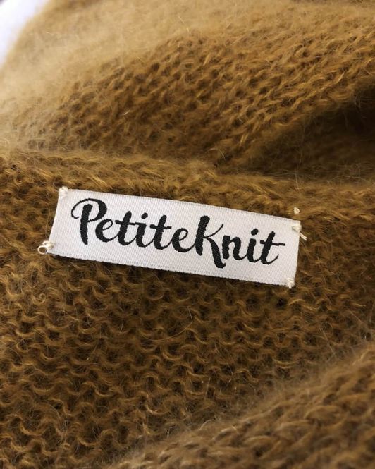 Hovedbilde PetiteKnit merkelapp