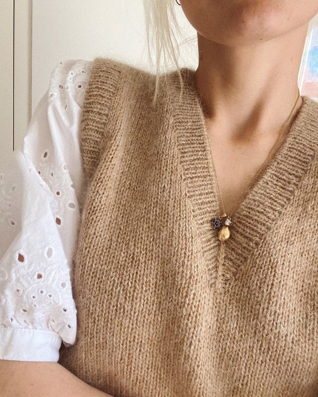 Stockholm slipover v-neck oppskrift